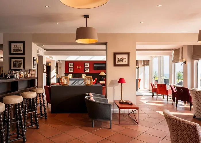 Hotel La Réserve 4*