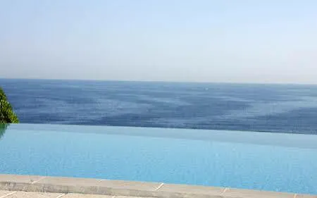 Hotel La Reserve 4*