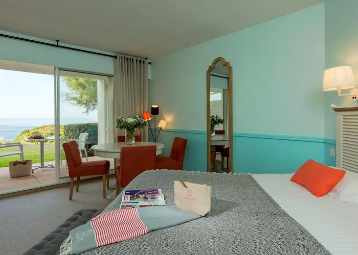 储备酒店 圣让－德吕兹